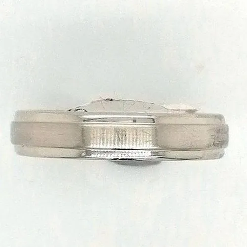 5mm Matt Centre Wedding Band