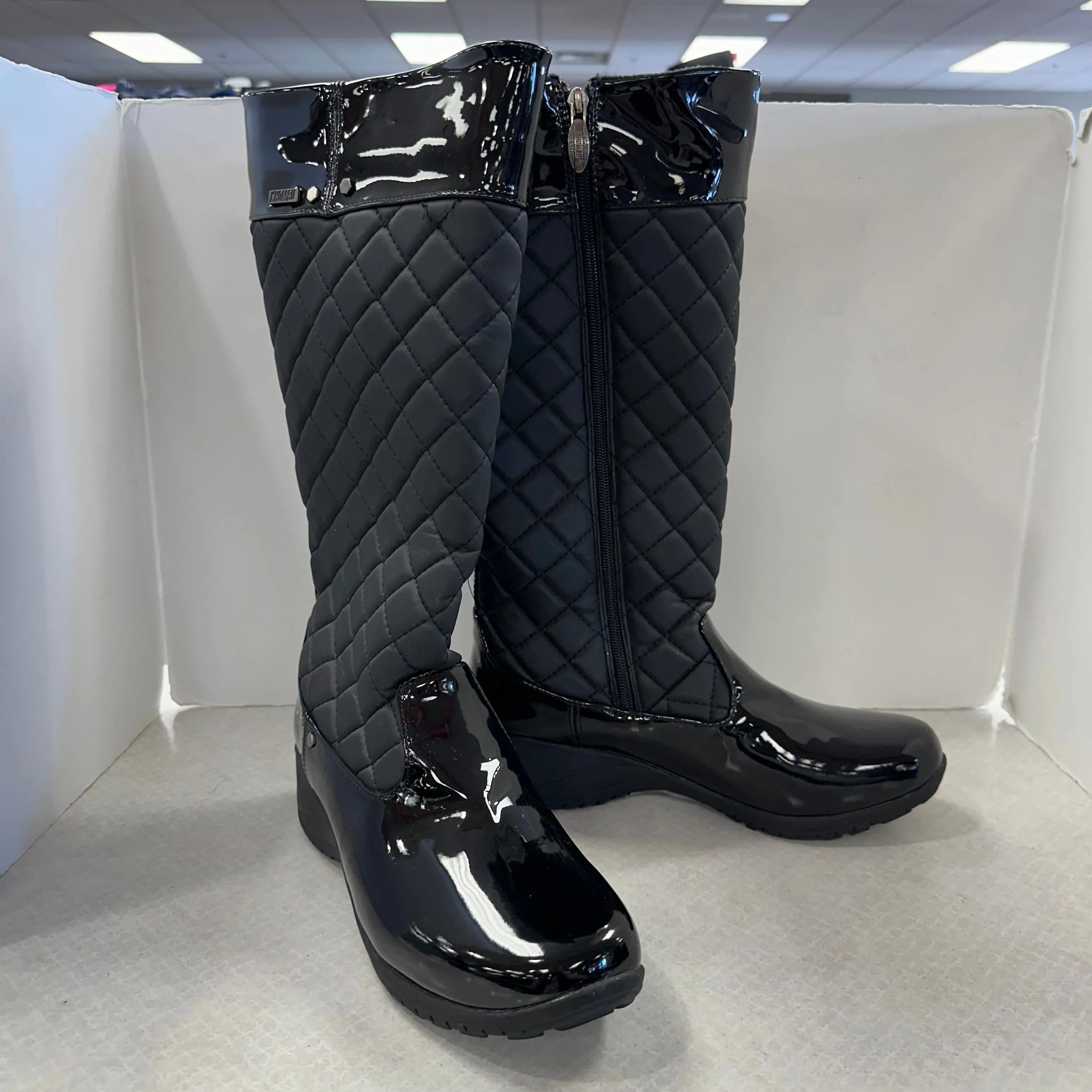Boots Rain By Khombu In Black, Size: 11