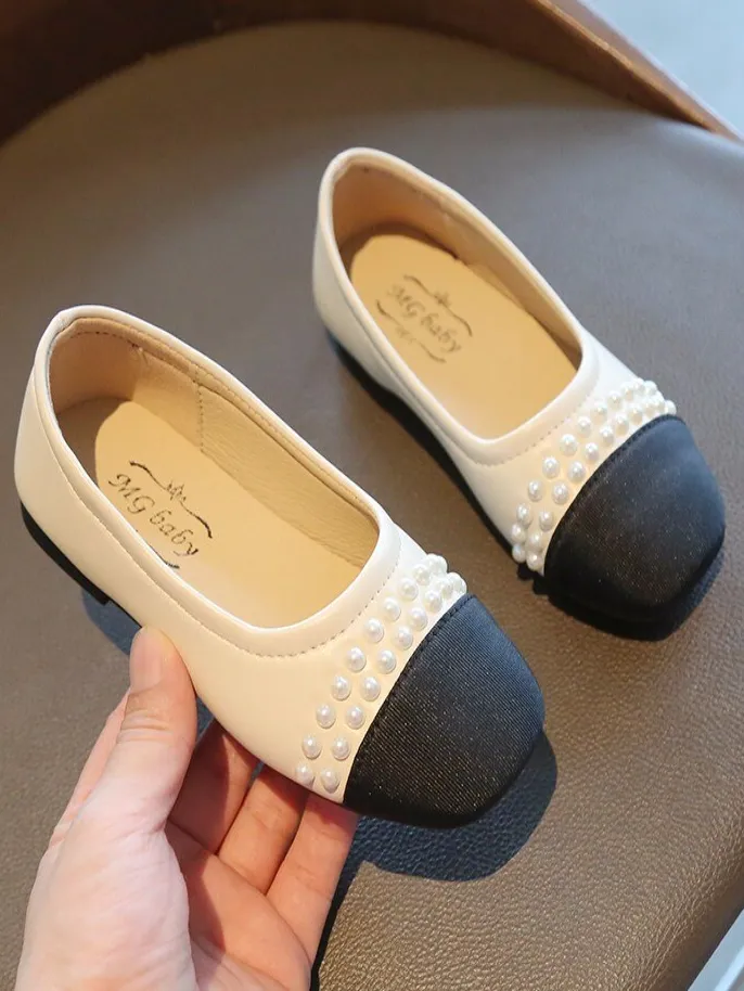 Girls We All Want These Ballerina Flats By Liv and Mia