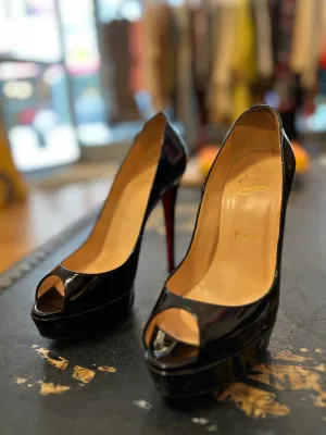 Louboutins Banana 140 Black Patent Court Shoes - UK 37.5