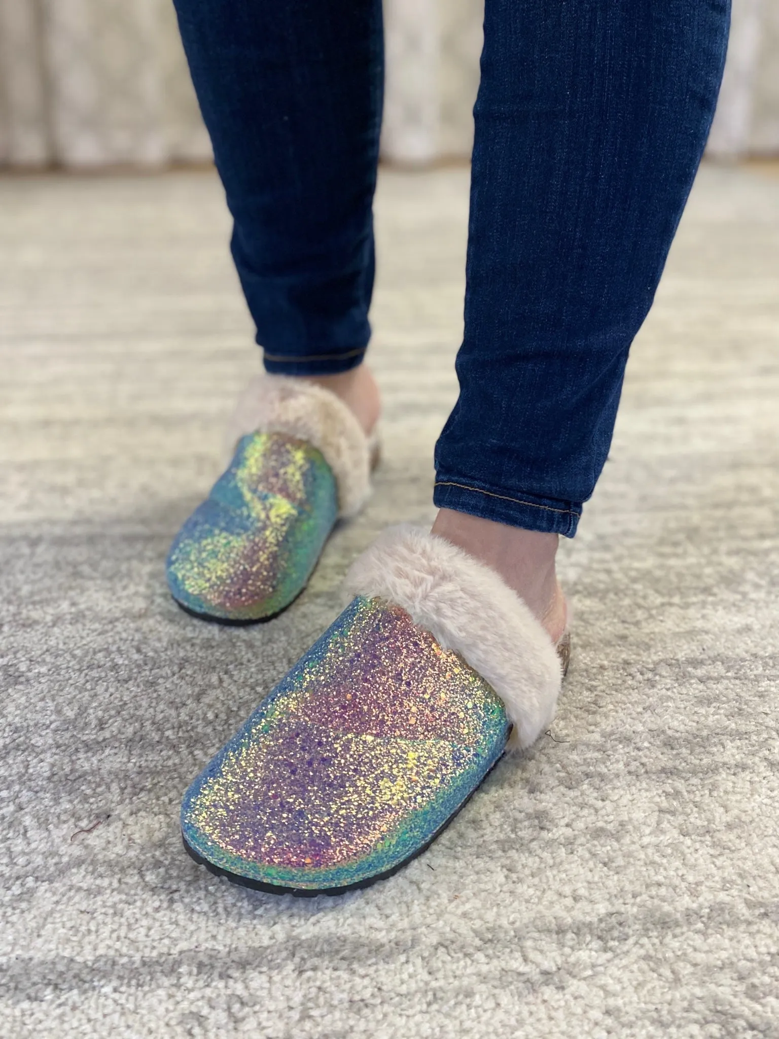 Sparkle & Shine Slides in Champagne