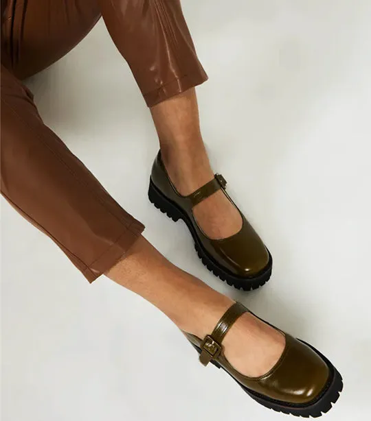 Veronica Khaki