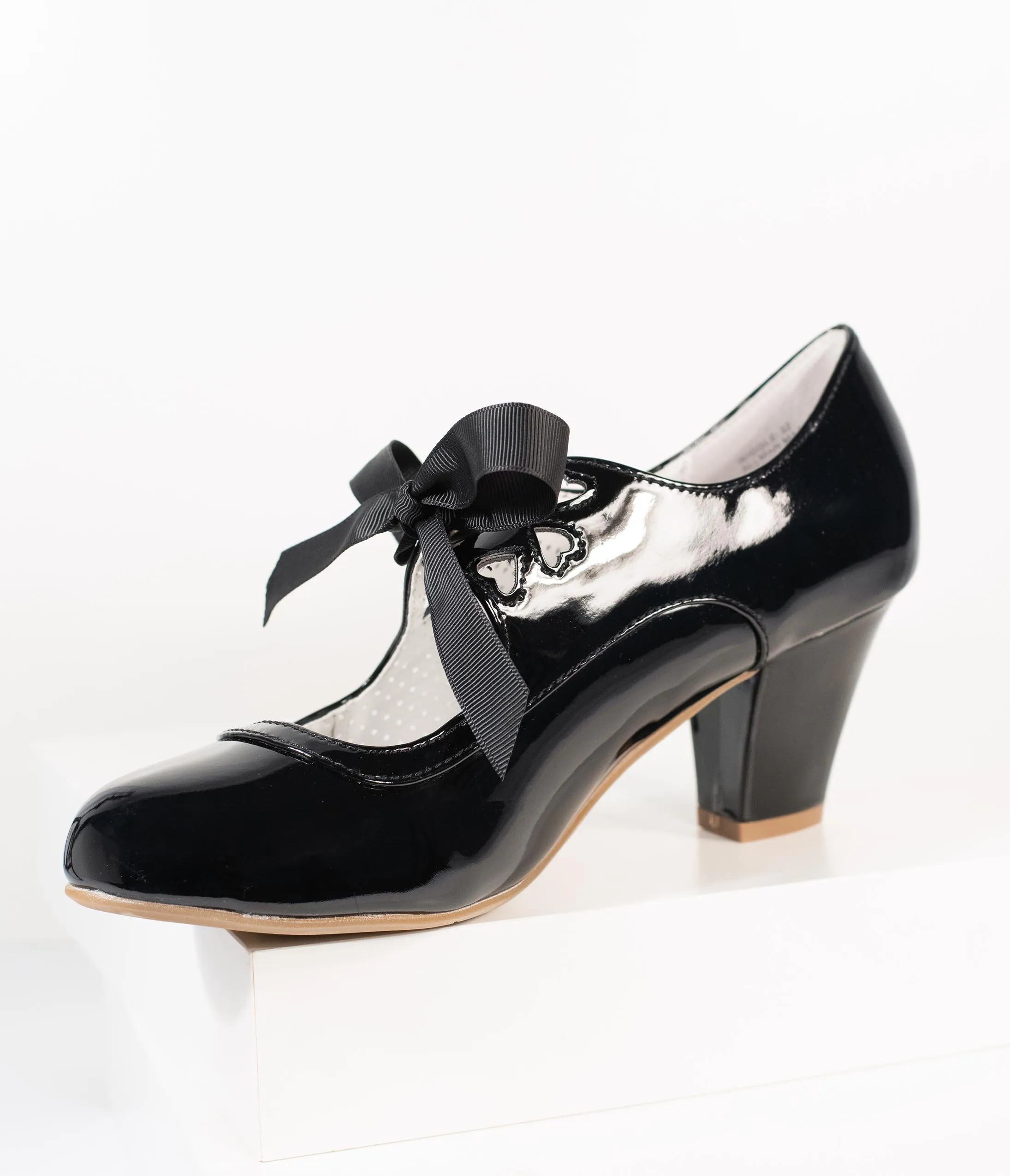 Vintage Style Black Patent Leatherette Wiggle Bow Heels
